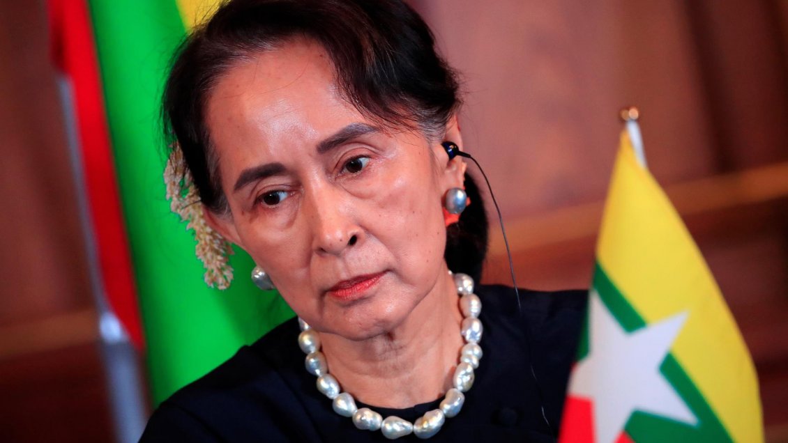 La nobel de la paz Suu Kyi es condenada a cuatro años de prisión en Birmania