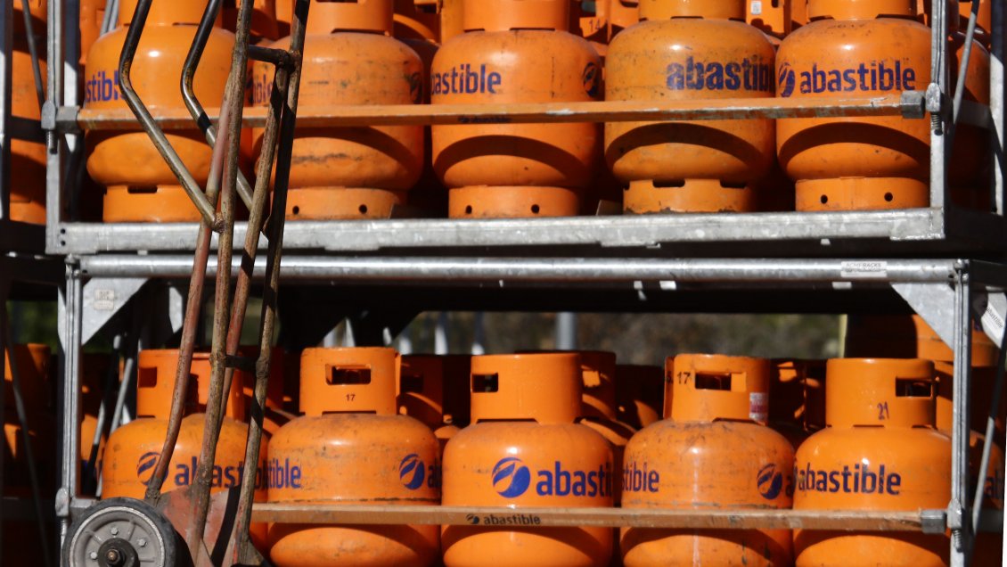 Parlamentarios y alcaldes DC piden al Gobierno impulsar la venta municipal de gas