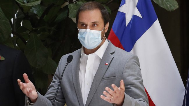 Bellolio emplaza a Johannes Kaiser por dichos transfóbicos: 