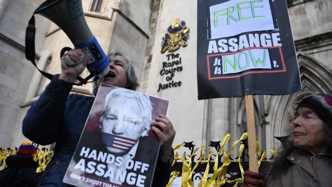 Tribunal dio la razón a EEUU y dictó que Julian Assange podrá ser extraditado