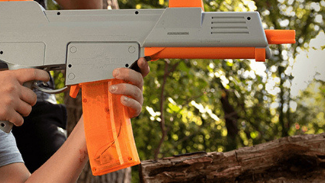 Menor fue arrestado en EEUU tras disparar arma de juguete contra una niña