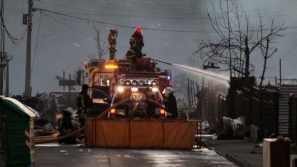  Gobernador por incendio en Castro: Se pudo contener y está bastante controlado  
