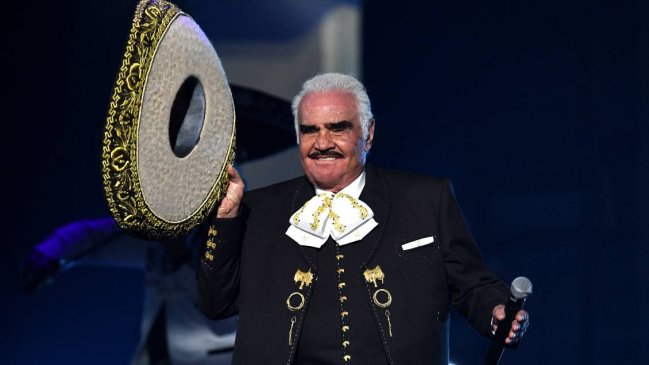 La música latinoamericana despide a Vicente Fernández
