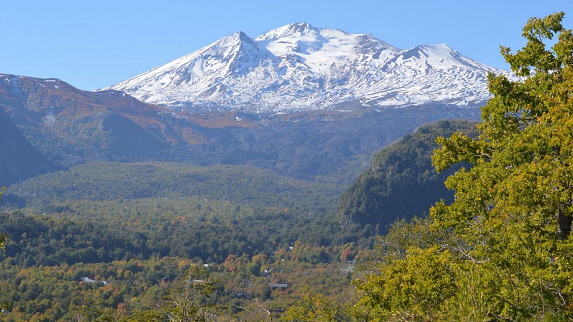 Universidad Católica lanzó plan para fomentar el turismo sustentable de montaña en Las Trancas