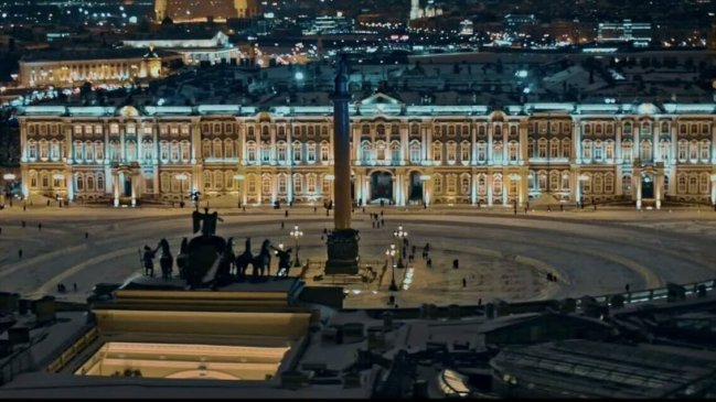 Rusia: Hallan un bombón de 118 años en manga de un vestido de hermana de Nicolás II