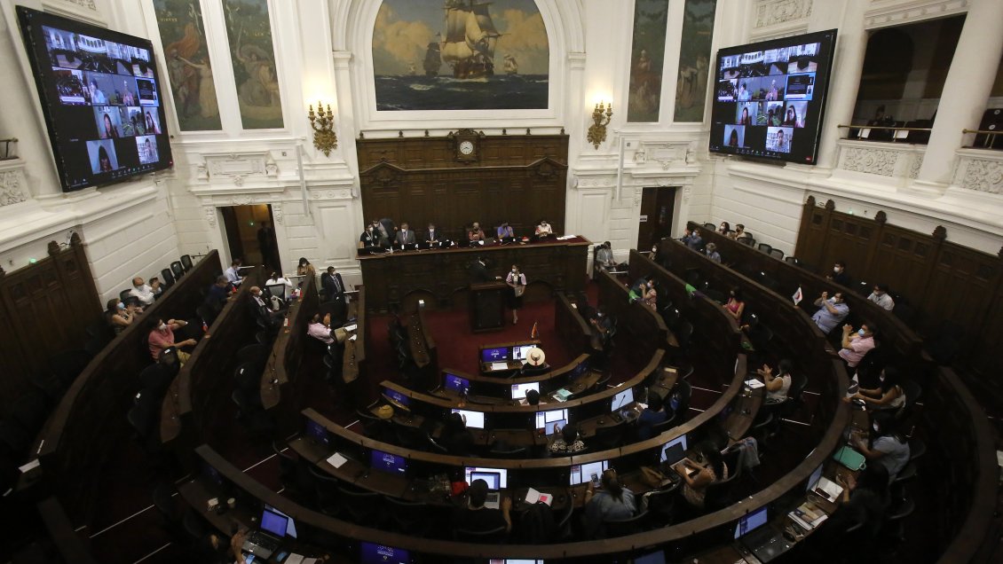 Constituyentes proponen garantizar la libertad de investigación científica