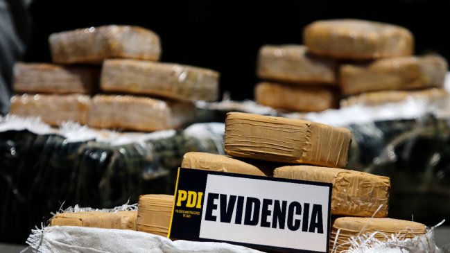 PDI logró incautar casi 400 kilos de droga a banda que operaba en Lo Espejo
