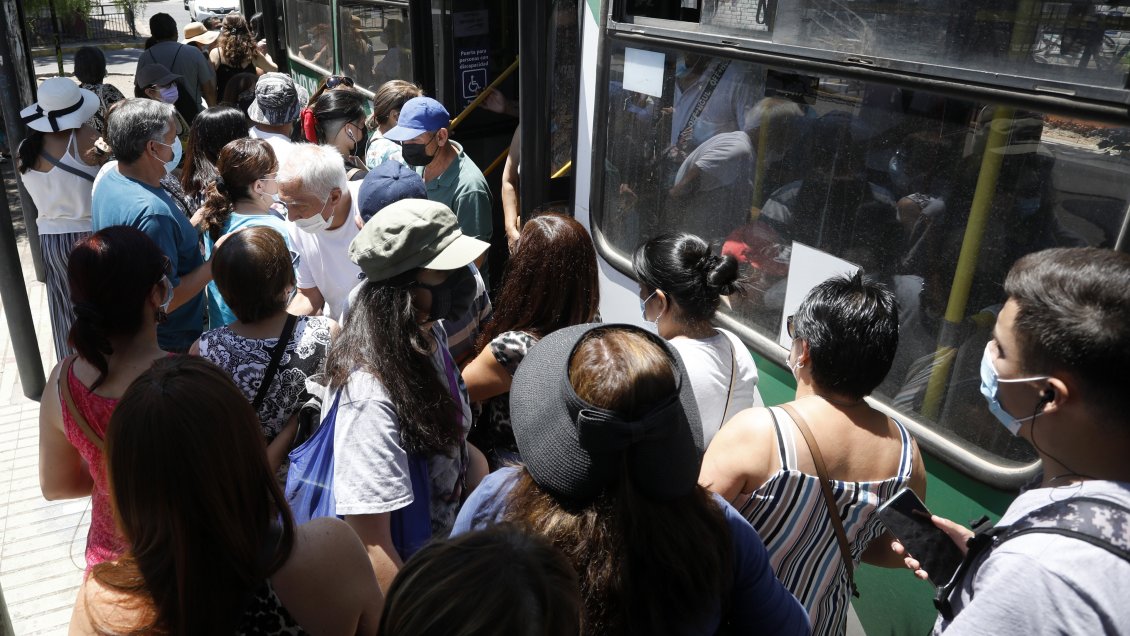 Escasez de micros: Siches acusa un 