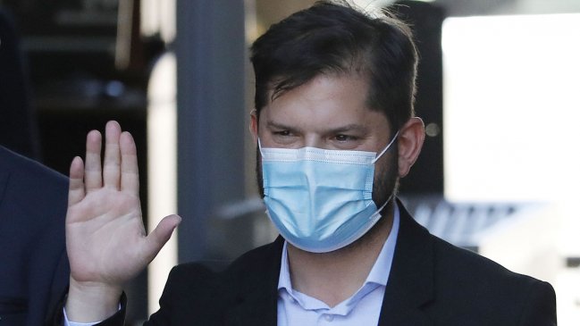 Mesa de la Convención recibirá este martes a Gabriel Boric