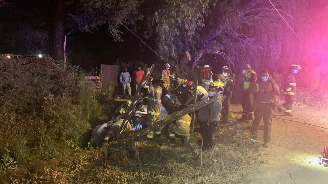 Graneros: Dos personas fallecieron tras volcar el vehículo en el que circulaban