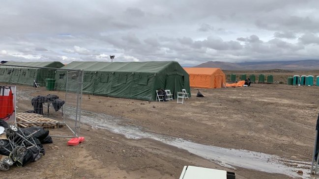 Lluvias estivales inundaron el refugio transitorio para migrantes de Colchane