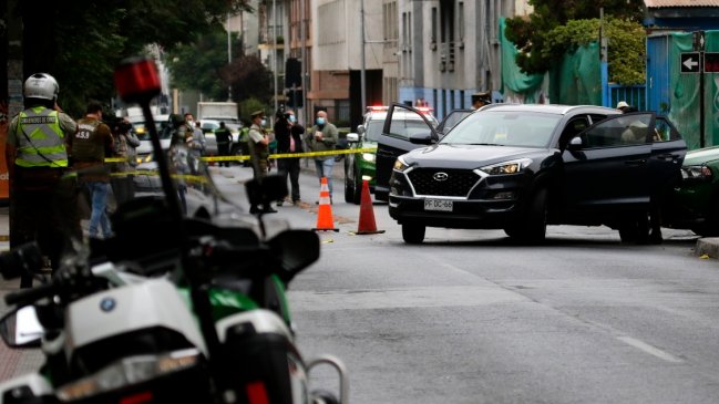 Tiroteo en el centro de Santiago terminó con seis detenidos: tres de ellos fueron heridos a bala