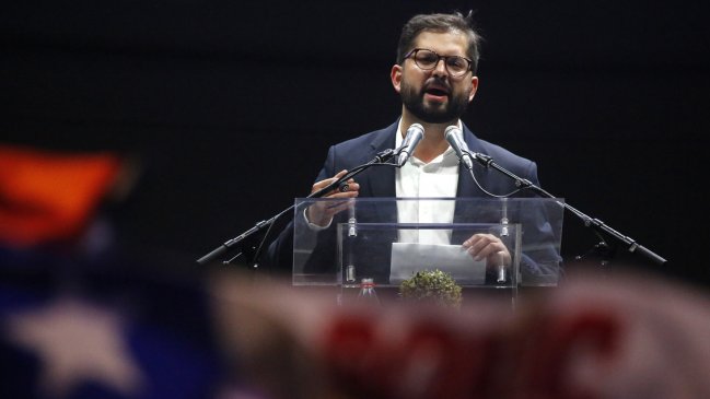 Cadem: El 63% tiene una imagen 