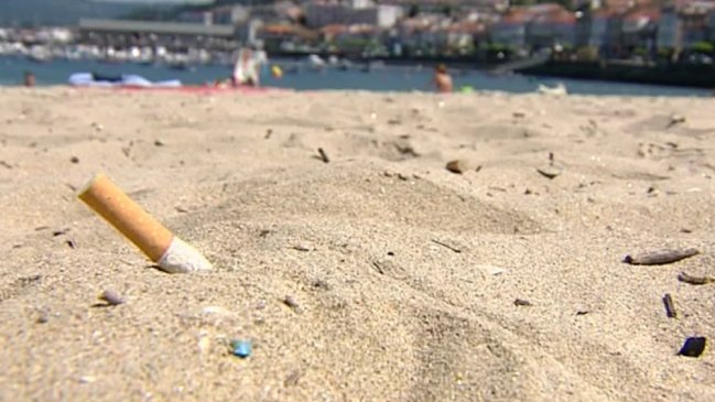  Comunas turísticas valoran ley que prohibirá fumar y desechar colillas en playas  
