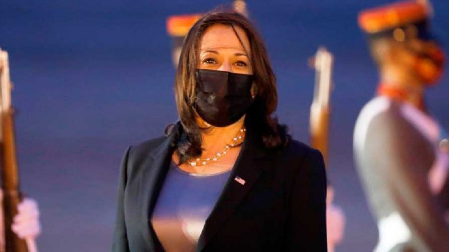 Kamala Harris podría asistir al cambio de mando en Chile