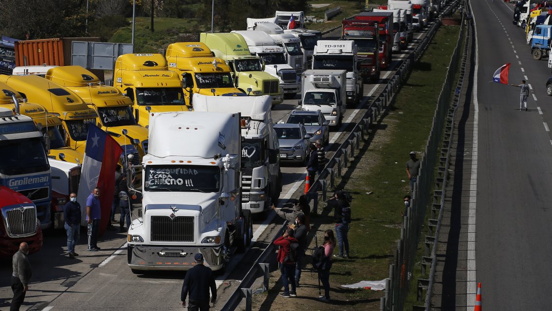 Camioneros contaron que Gobierno de Piñera les pidió paralizar en 2020 para impulsar leyes