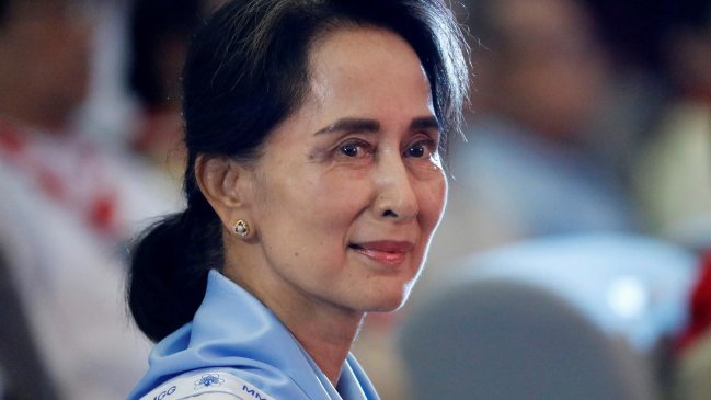   Junta militar birmana añade otros cinco cargos de corrupción contra Nobel de la Paz Suu Kyi 
