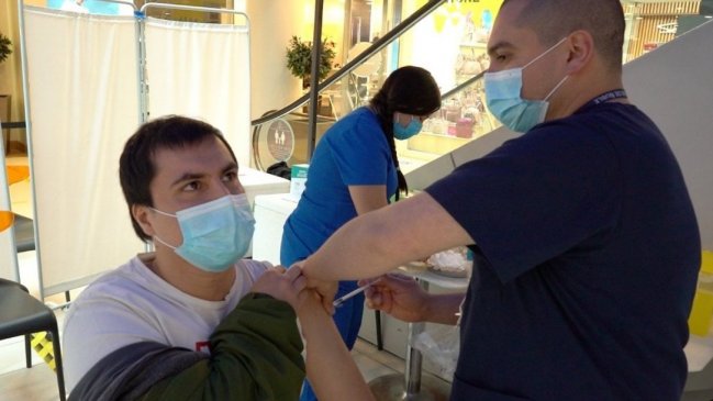 En la región del Ñuble se ha inmunizado al 99% de la población contra el COVID -19