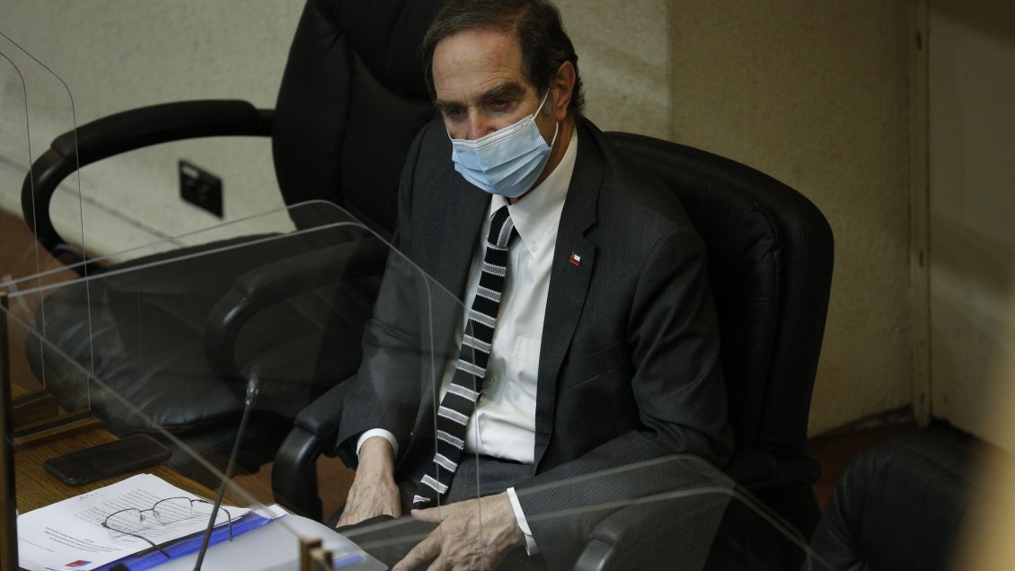 Ministro Larraín dijo que informe del INDH sobre condiciones carcelarias es 