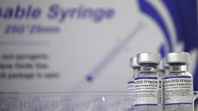 Israel asegura que cuarta dosis triplica protección contra el Covid-19 en mayores de 60