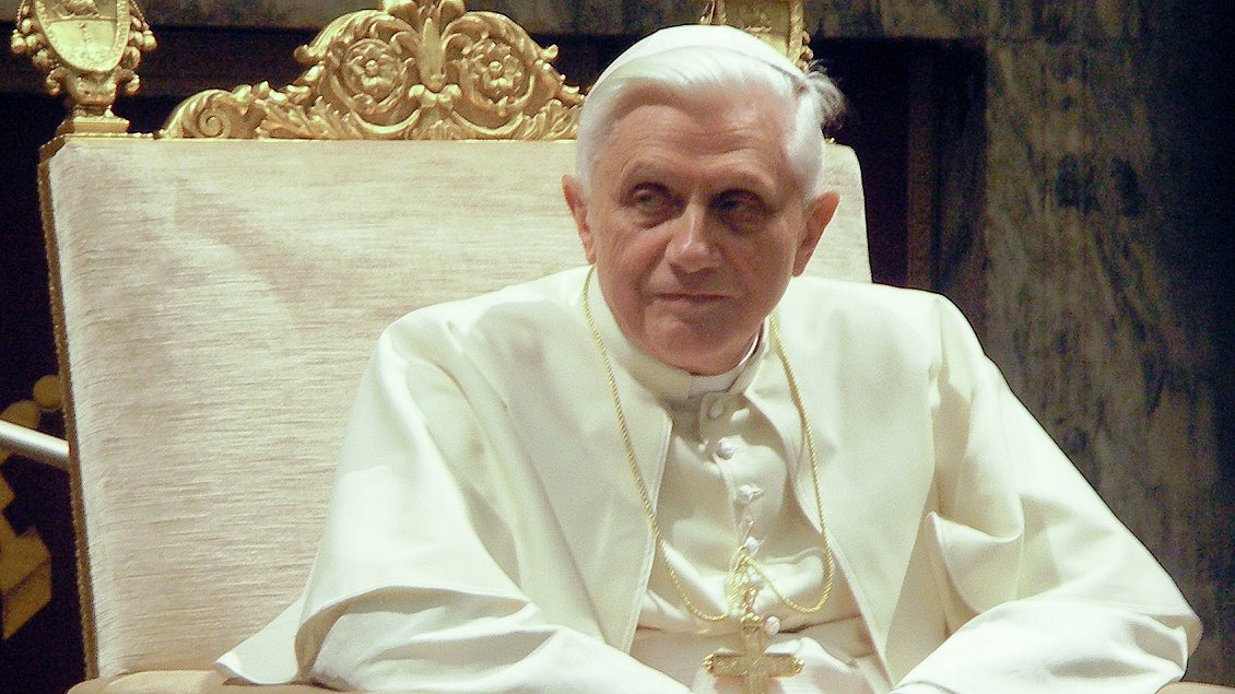 Benedicto XVI se retracta y admite que estuvo en reunión sobre sacerdote abusador