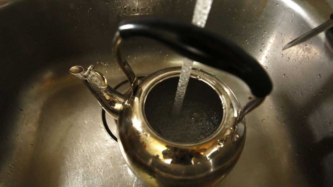 Comisión despachó proyecto que prorratea deudas de servicios básicos