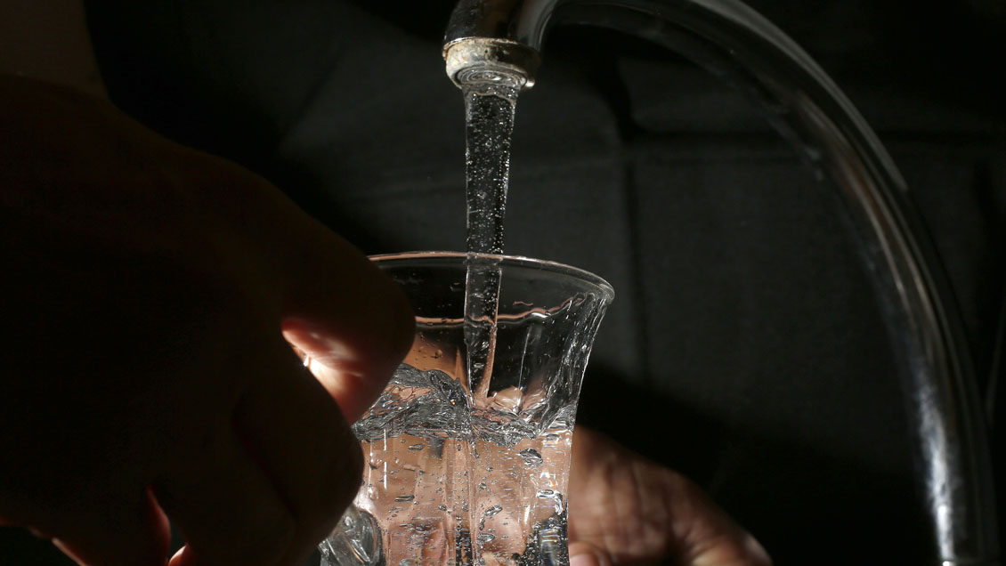 Congreso despachó ley que permite prorratear el pago de las deudas por servicios básicos: Incluye un subsidio