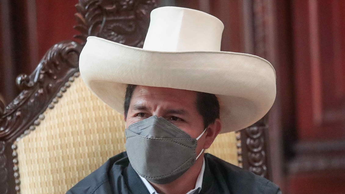 Oposición peruana presentará acusación constitucional para destituir a Pedro Castillo
