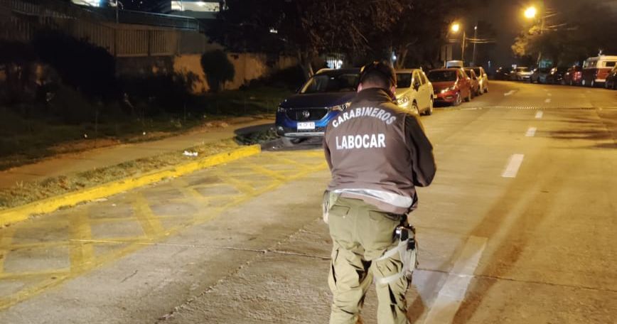 Carabineros investiga baleo a conductor en el cerro San Roque de Valparaíso
