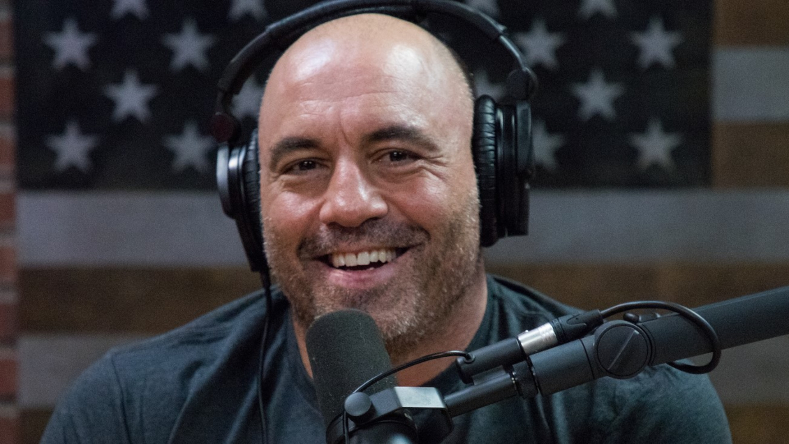 Spotify borró sus podcasts sin aviso: Joe Rogan se disculpa por dichos racistas