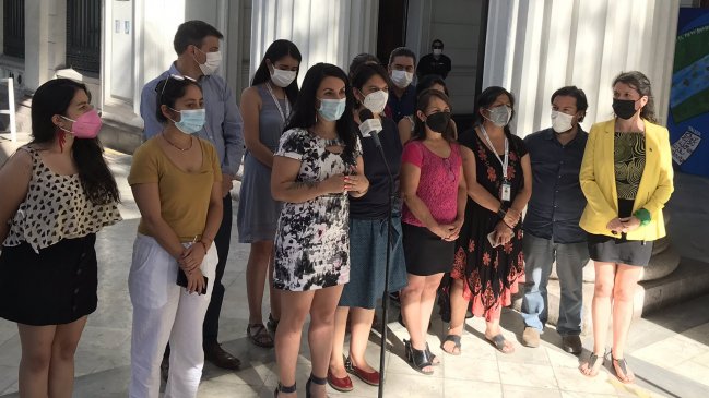 Convencionales entregaron su apoyo a Manuela Royo tras amenazas de muerte en su contra