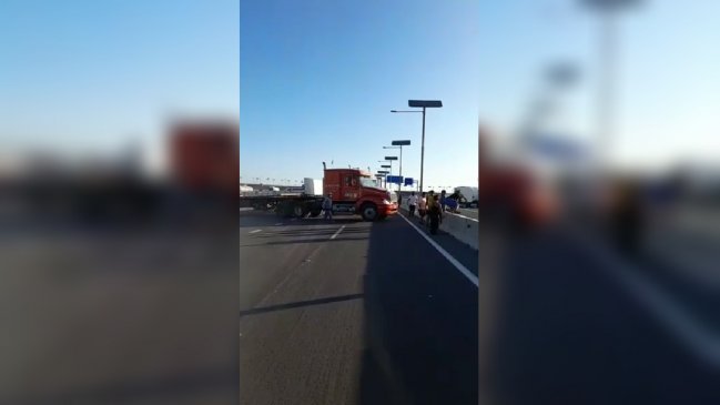 Investigan presunto crimen de camionero en un paso bajo nivel de Mejillones