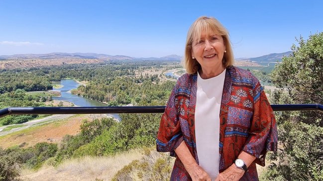 Ex alcaldesa y actual concejala de Pencahue hace teletrabajo en la Municipalidad de Linares