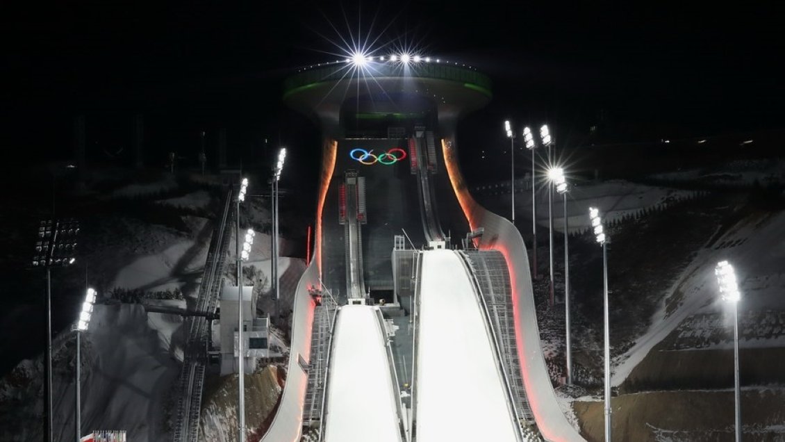 Sede olímpica china de salto de esquí es una 