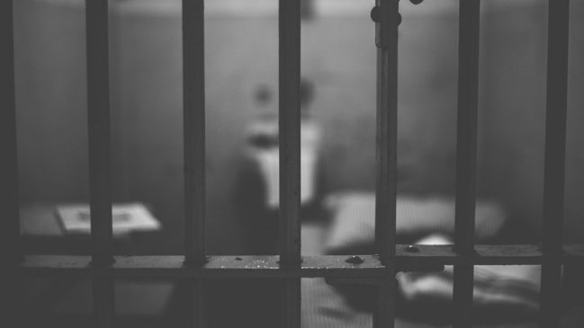   Siquiatra acusado de violar a una paciente y abusar a otras siete fue hallado muerto en su celda 