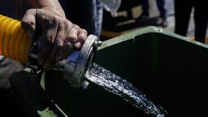   Escasez de agua en Petorca: Pequeños agricultores deben sobrevivir con 50 litros diarios 