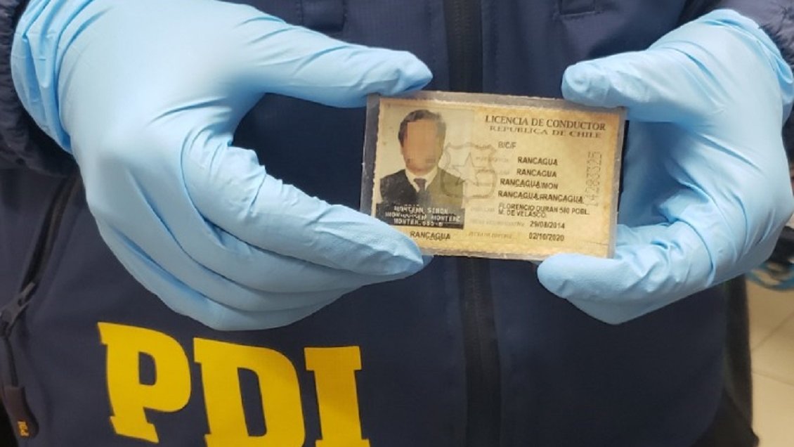 Pichilemu: Sujeto fue a sacar licencia de conducir, presentó certificado falso y terminó detenido