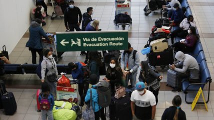   Por apertura de nuevo terminal en el Aeropuerto de Santiago, piden llegar cuatro horas antes del vuelo 
