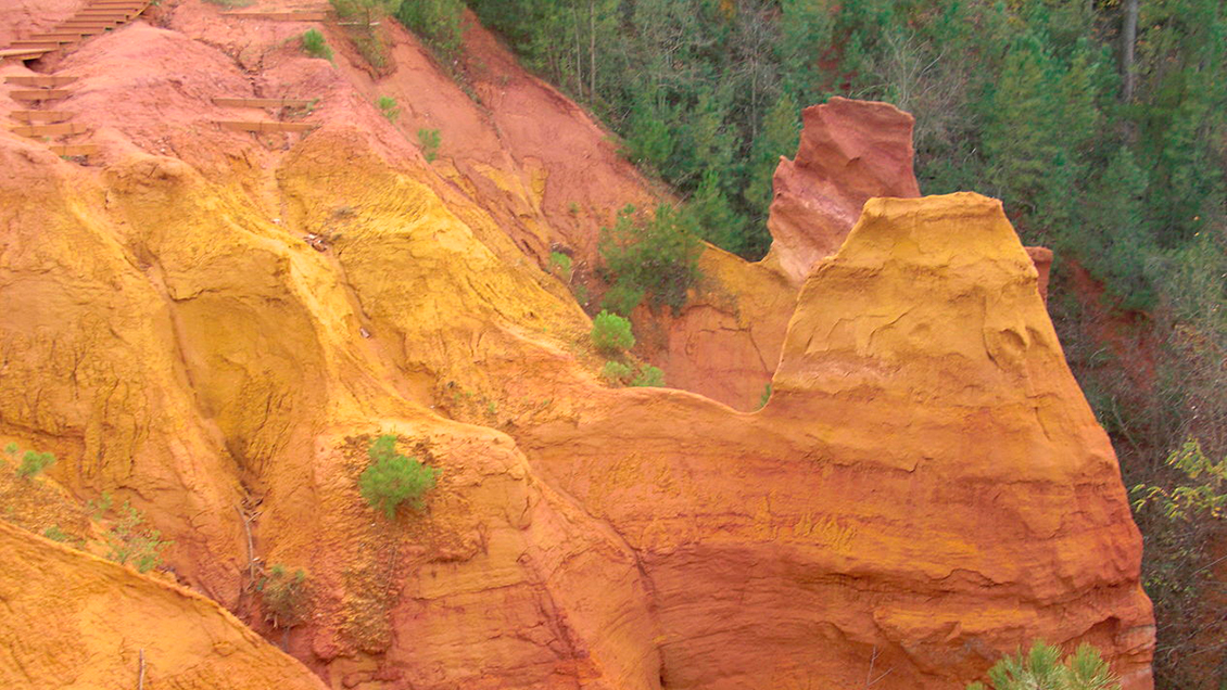 Descubren en China una nueva cultura de hace 40.000 que ya procesaba el ocre
