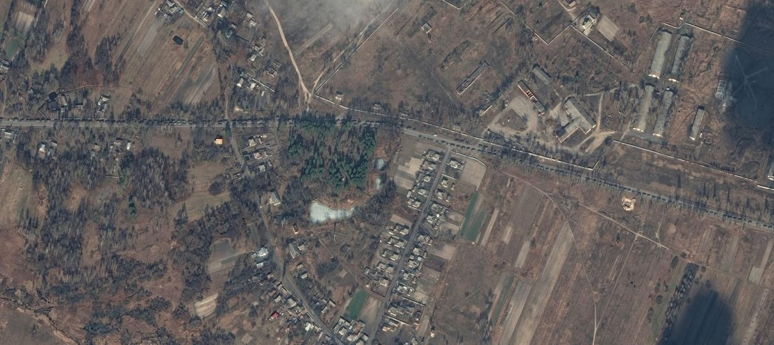 Convoy ruso que va hacia Kiev se encuentra estancado debido a la resistencia ucraniana, afirma EE.UU.