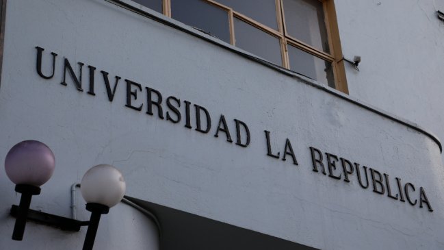 Universidad de la República se querella y acusa que administrador continúa con el cierre