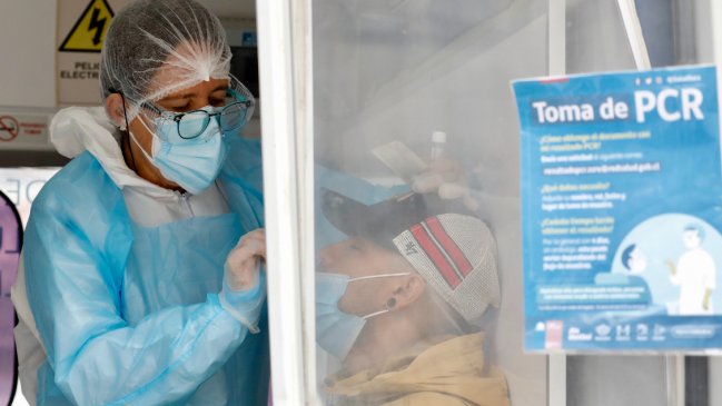 Balance Covid-19: Positividad bajó del 20% pero se mantiene alto número de fallecidos