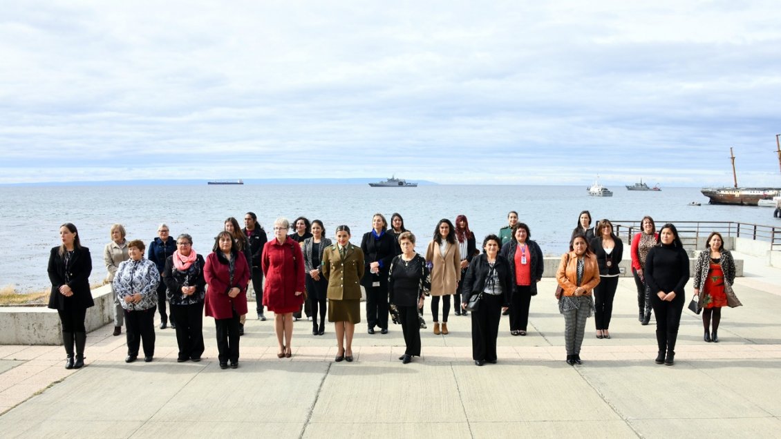 Municipio de Punta Arenas destacó a 24 mujeres por su aporte a la comuna