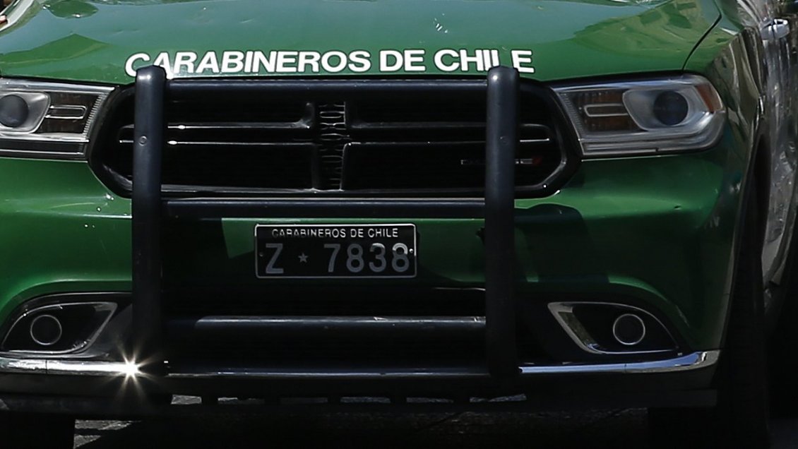 Sujetos robaron camionetas desde fundo en Los Álamos: Un guardia resultó con lesiones leves