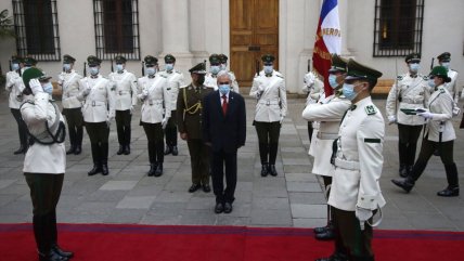   Sebastián Piñera fue recibido con honores en su último lunes como Presidente de la República 