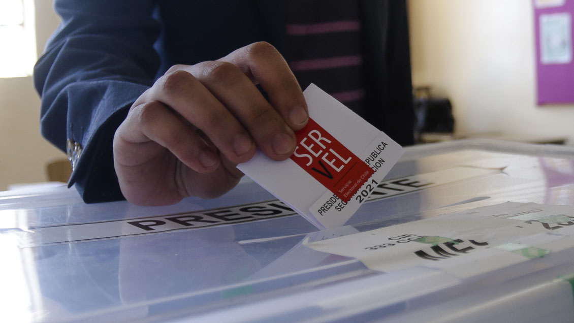 Constituyente: Comisión aprobó el voto voluntario para adolescentes de 16 y 17 años