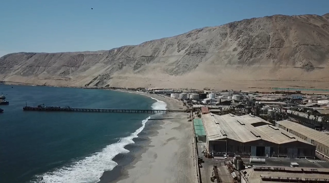 Inician trabajos de recuperación en playa El Colorado de Iquique
