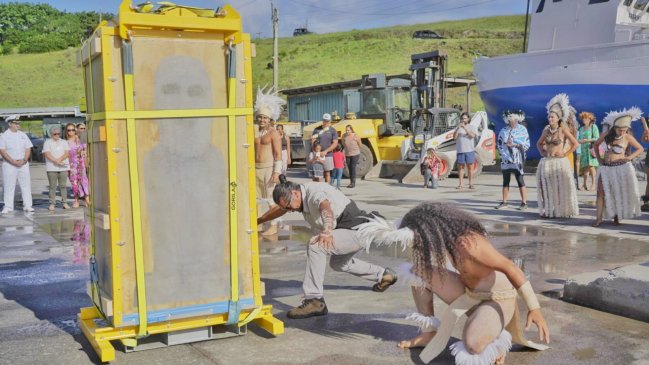 Después de 152 años, el Moai Tau regresó a Rapa Nui