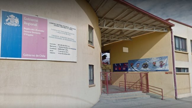 Obras en baños obligan a suspender clases en colegio municipal de Rancagua