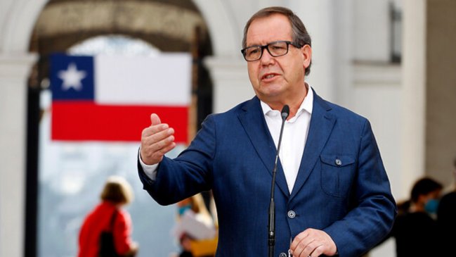 Balotaje DC: Directiva da como ganador a Felipe Delpin, pero Joanna Pérez pide contar cada voto